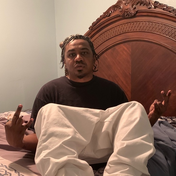 Meet your Posher, Stephon - Picture 1 of 1